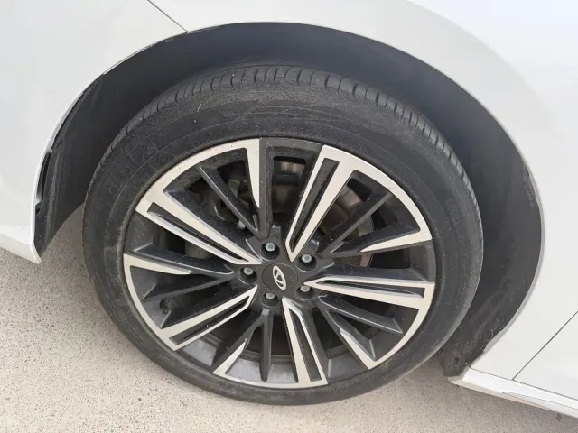 Chery Arrizo 8 — Фото автомобиля 5