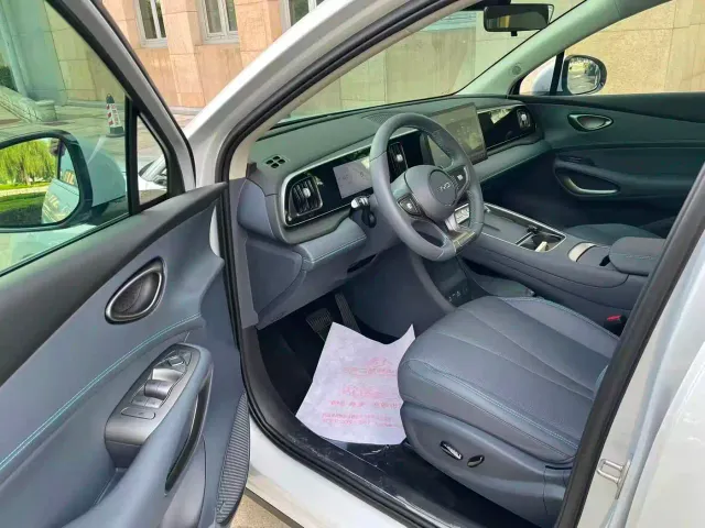 BYD Seal 05 DM-i — Фото автомобиля 9