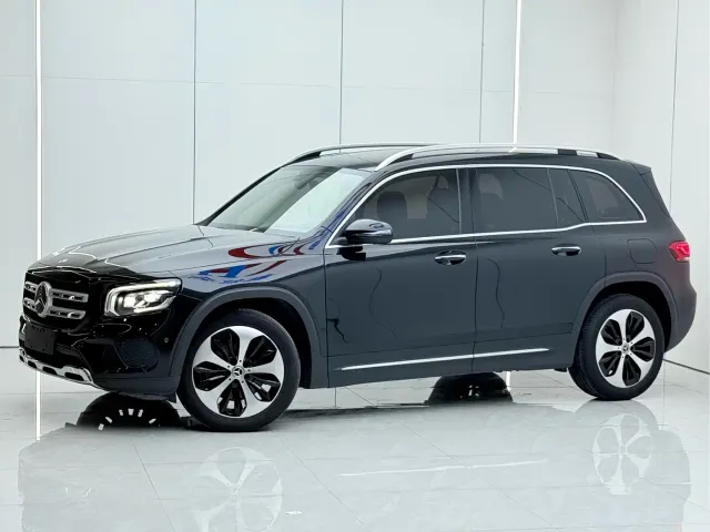 Фотография автомобиля — Mercedes-Benz GLB-Class