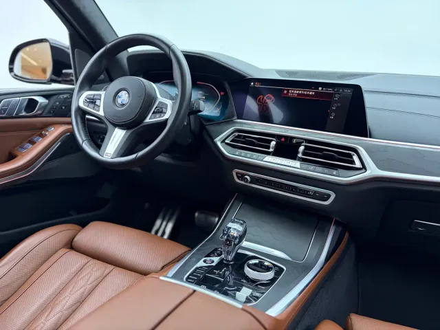 BMW X7 — Фото автомобиля 18