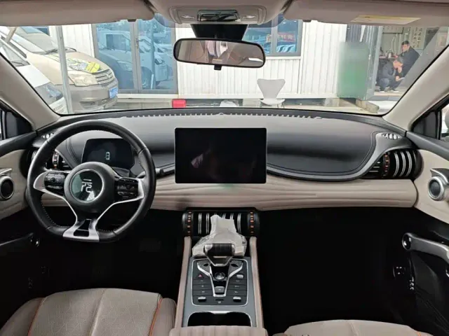 BYD Yuan PLUS — Фото автомобиля 9