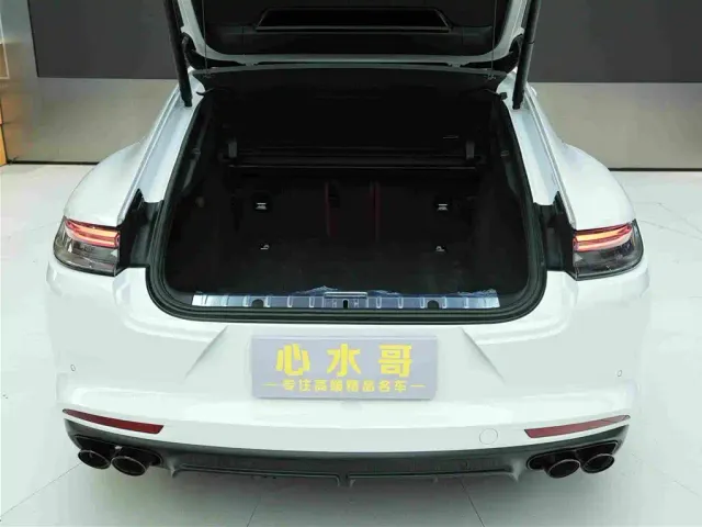 Porsche Panamera — Фото автомобиля 27