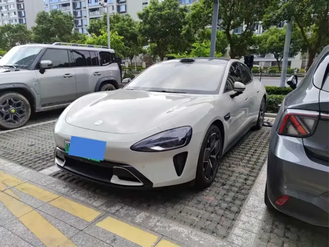Xiaomi Auto Xiaomi SU7 2024 RWD Ultra Long Range Advanced Smart Driving Pro Edition — Фото автомобиля 3