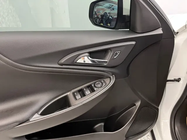 Chevrolet Malibu XL — Фото автомобиля 6