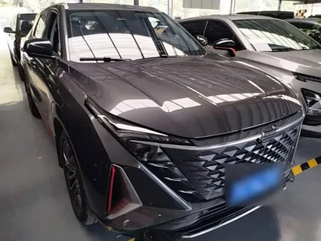 Changan Z6 — Фото автомобиля 3