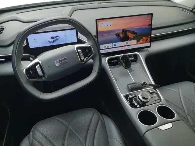Geely Galaxy L6 — Фото автомобиля 12