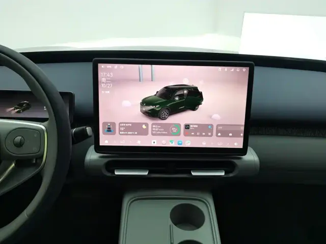 Leapmotor A10 — Фото автомобиля 13
