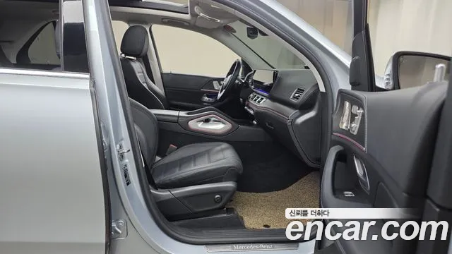 Mercedes-Benz GLE-Class — Фото автомобиля 11