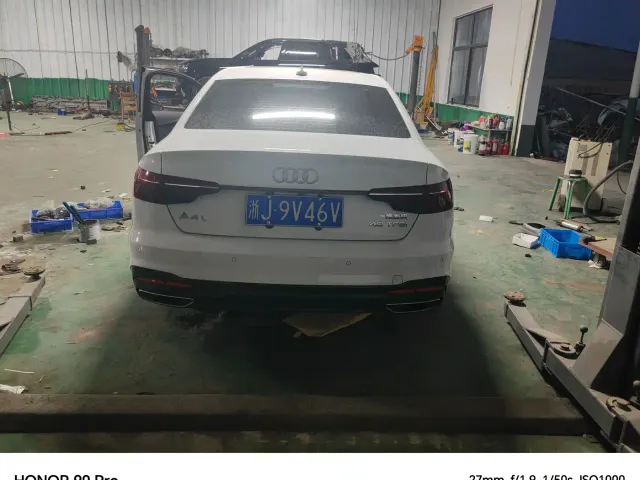 Audi A4L — Фото автомобиля 9