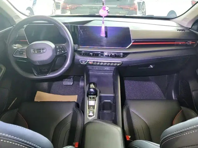 Geely Binrui — Фото автомобиля 9