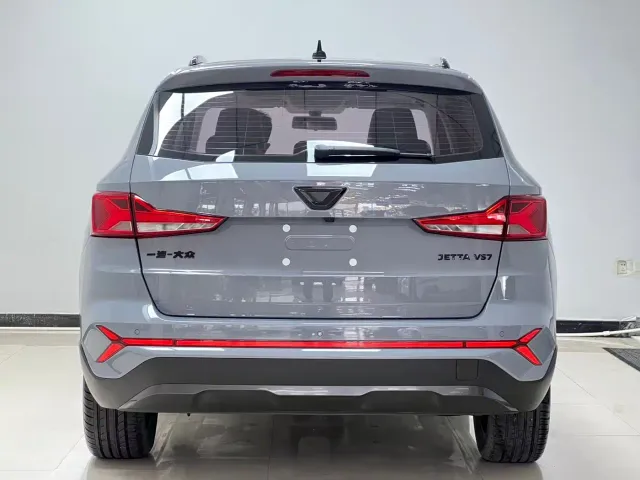 Jetta VS7 — Фото автомобиля 5