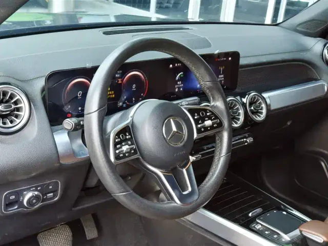 Mercedes-Benz GLB-Class — Фото автомобиля 16