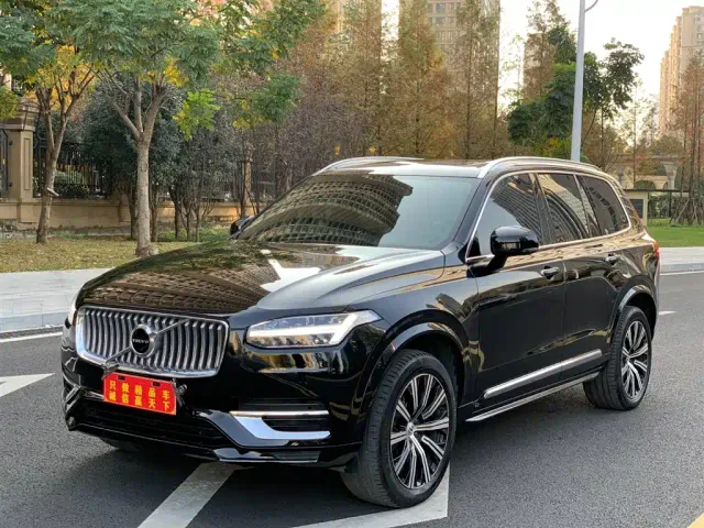 Фотография автомобиля — Volvo XC90