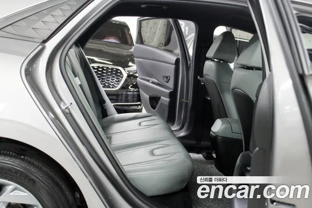 Hyundai Avante CN7 — Фото автомобиля 13