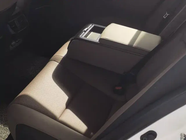 Lexus ES — Фото автомобиля 12