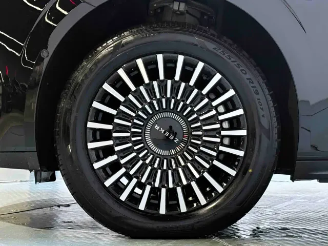 ZEEKR Zeekr 009 2024 6-Seat Executive AWD Version 140kWh — Фото автомобиля 17