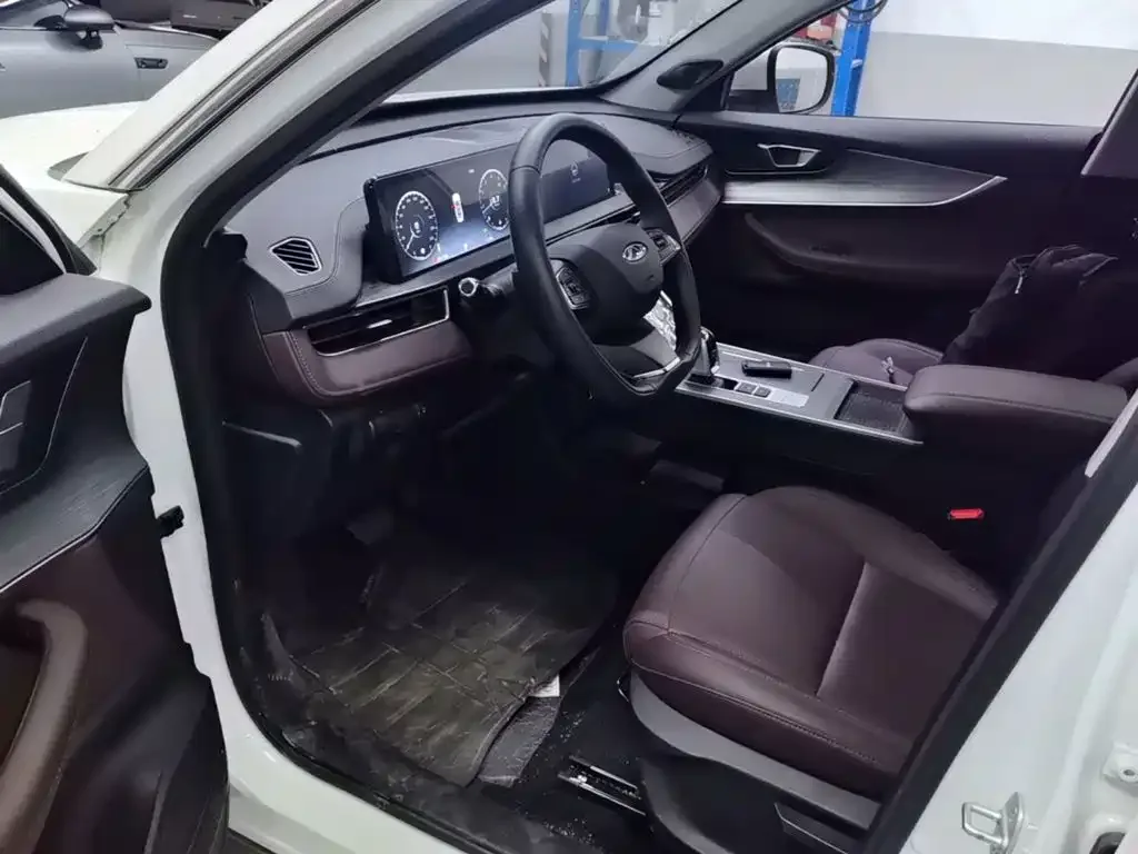 Chery Tiggo 7 2025 Excellence 1.5T CVT Luxury Edition — Фото автомобиля 14