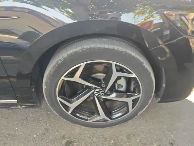 Volkswagen Passat — Фото автомобиля 6
