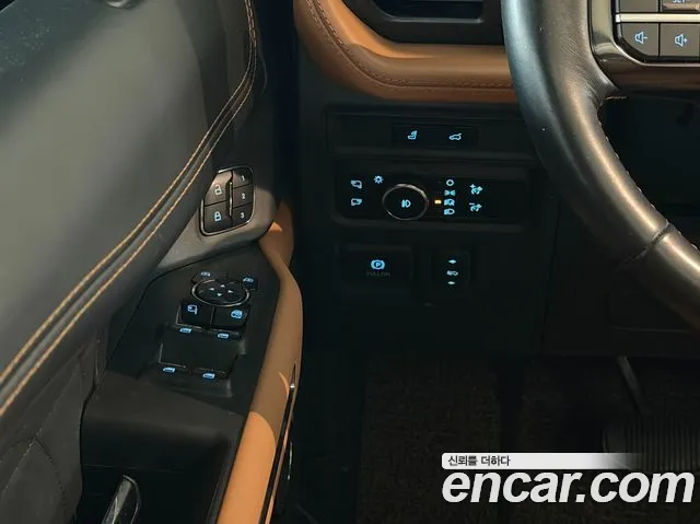 Ford Expedition — Фото автомобиля 14