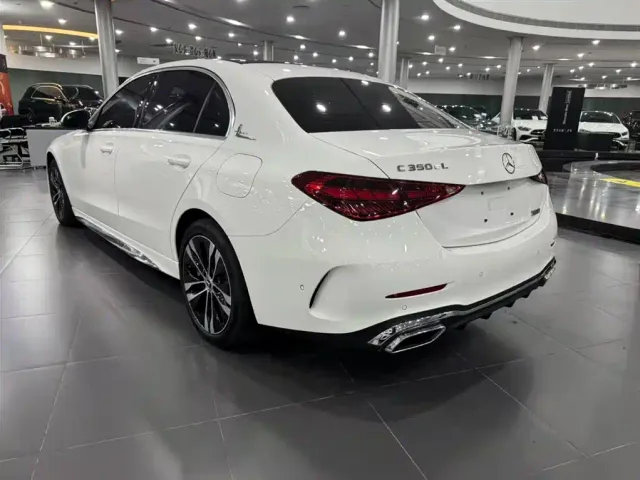 Mercedes-Benz C-Class — Фото автомобиля 3