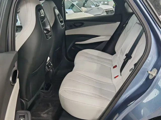 BYD Seal 06 — Фото автомобиля 6