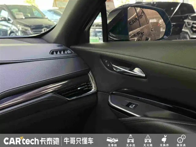 Cadillac XT4 — Фото автомобиля 21