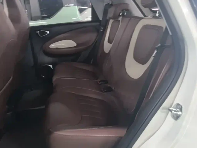 Wuling Bingo — Фото автомобиля 16