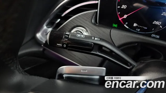 Mercedes-Benz E-Class — Фото автомобиля 28