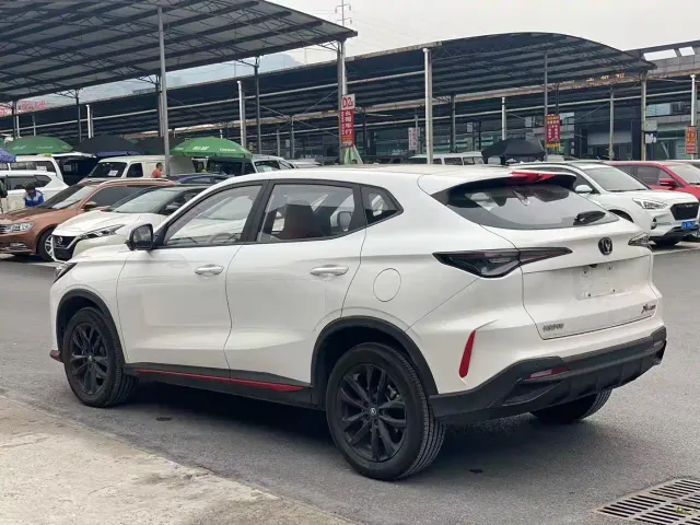 Changan X5 Plus — Фото автомобиля 7