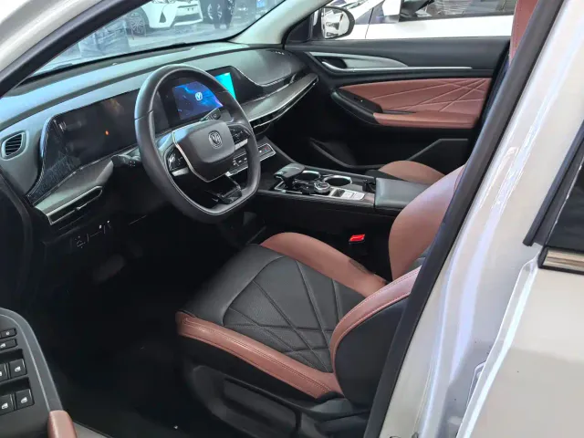 Changan Eado — Фото автомобиля 7