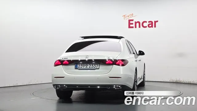 Mercedes-Benz E-Class W214 — Фото автомобиля 4