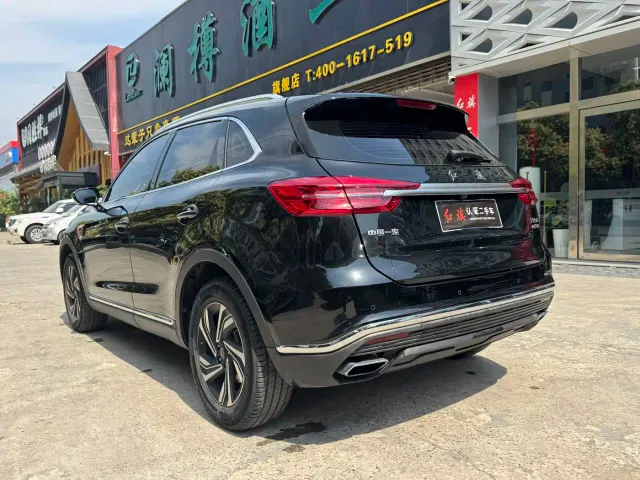 Hongqi HS5 — Фото автомобиля 6