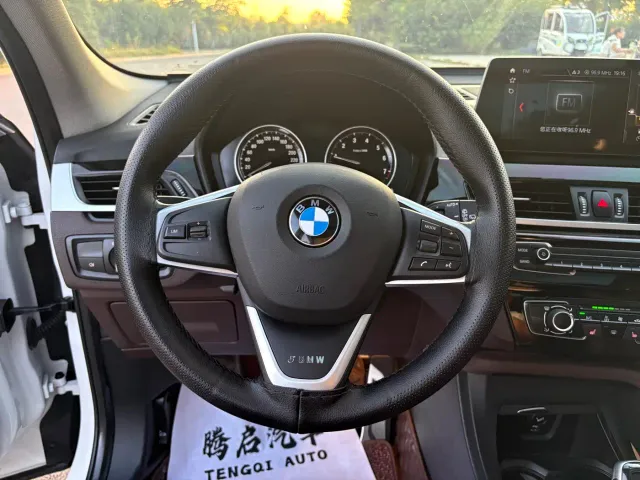 BMW X1 — Фото автомобиля 12