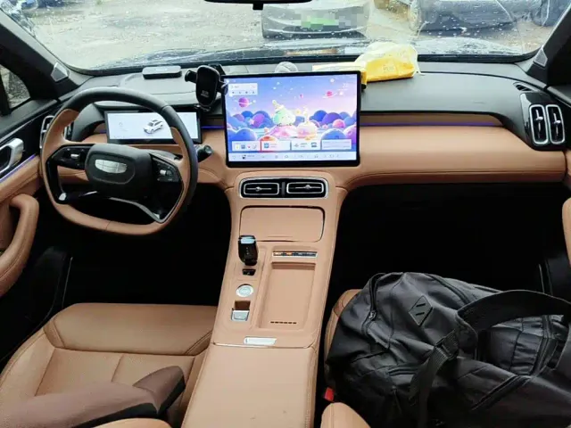 Geely Boyue L — Фото автомобиля 11
