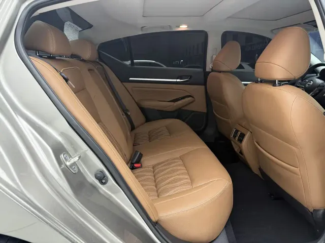 Nissan Teana — Фото автомобиля 16
