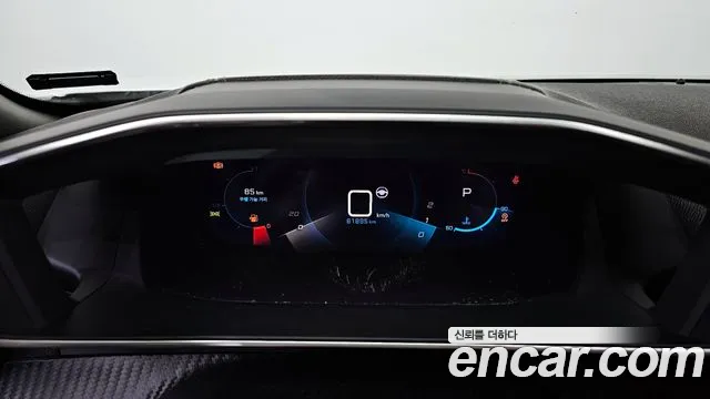 Peugeot 2008 — Фото автомобиля 8