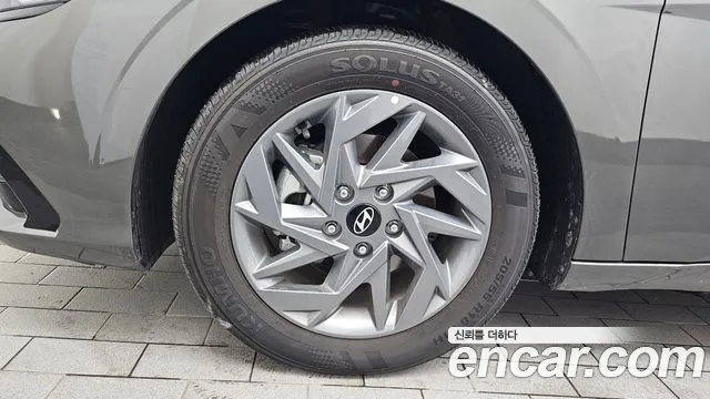 Hyundai Avante CN7 — Фото автомобиля 5