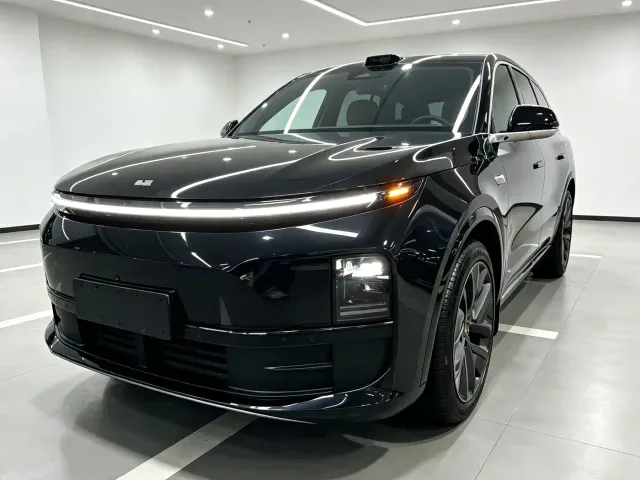 Фотография автомобиля — Li Auto L6