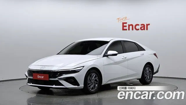 Фотография автомобиля — Hyundai Avante CN7