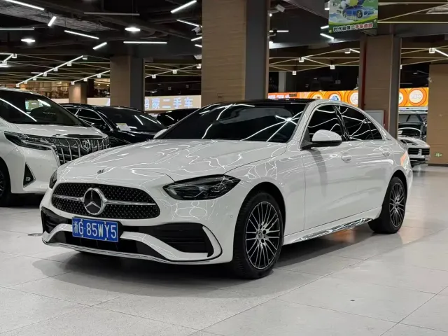 Mercedes-Benz C-Class — Фото автомобиля 2