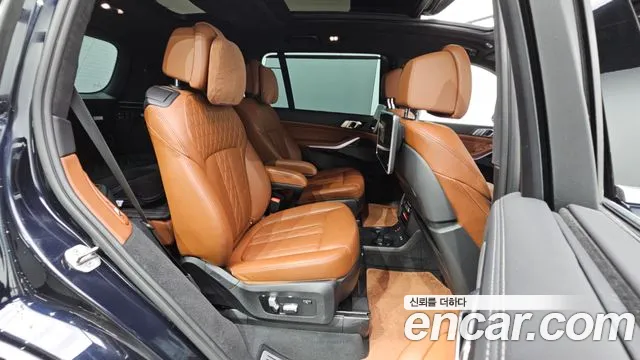 BMW X7 G07 — Фото автомобиля 11