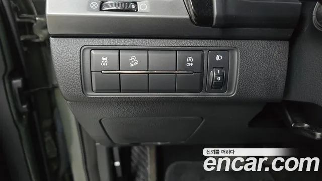 KG_Mobility_Ssangyong Rexton Новый Rexton Sport Khan Дизель 2.2 4WD — Фото автомобиля 17