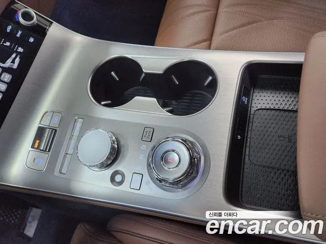 Genesis GV70 2.5T Бензин AWD — Фото автомобиля 14