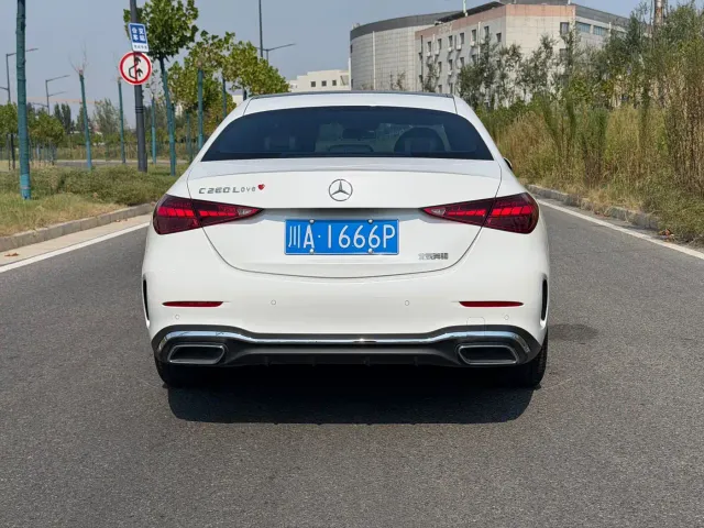 Mercedes-Benz C-Class — Фото автомобиля 5