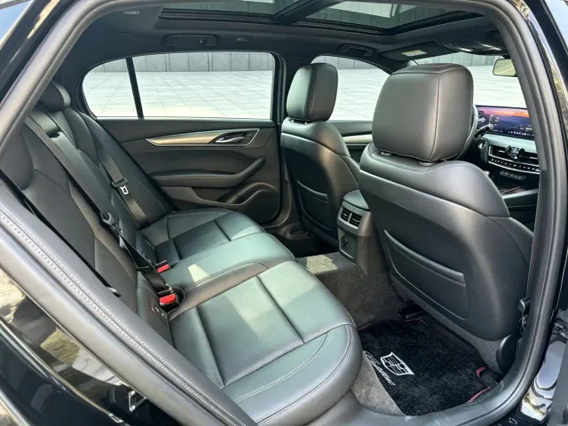 Cadillac CT5 — Фото автомобиля 11