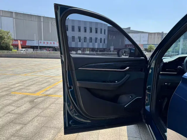 Geely Xingyue L — Фото автомобиля 10