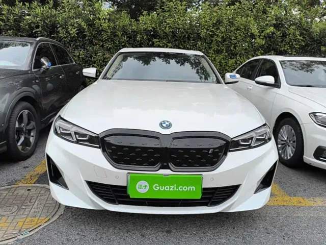 BMW i3 — Фото автомобиля 2