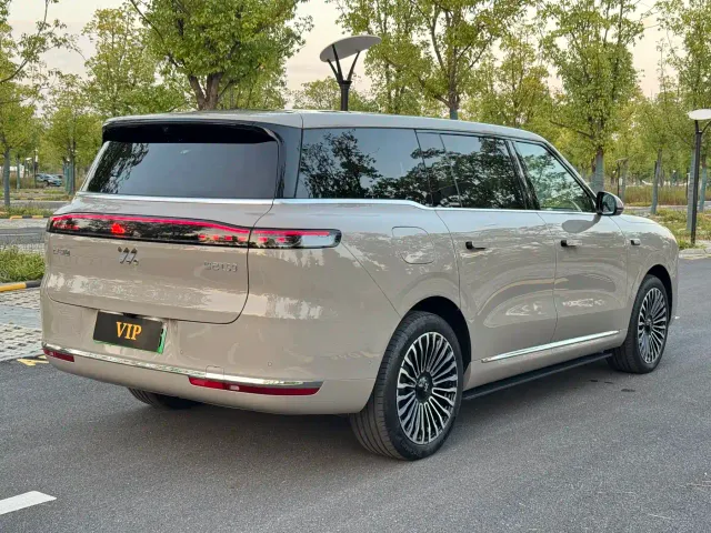 IM Motors LS9 — Фото автомобиля 4