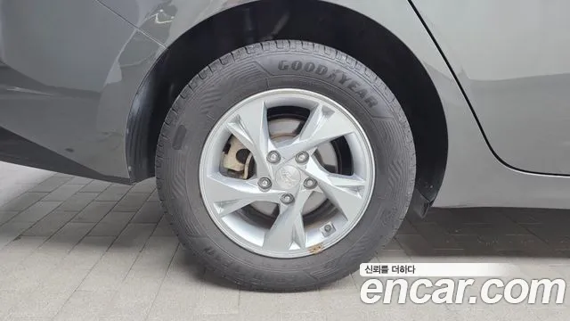 Hyundai Avante CN7 — Фото автомобиля 5