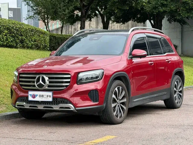Фотография автомобиля — Mercedes-Benz GLB-Class